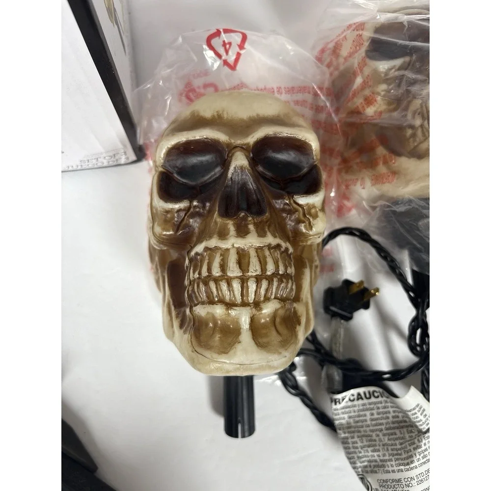 Gemmy Spooky Moods Skull LED CandleFlicker Pathway Markers Set of 3 Tested